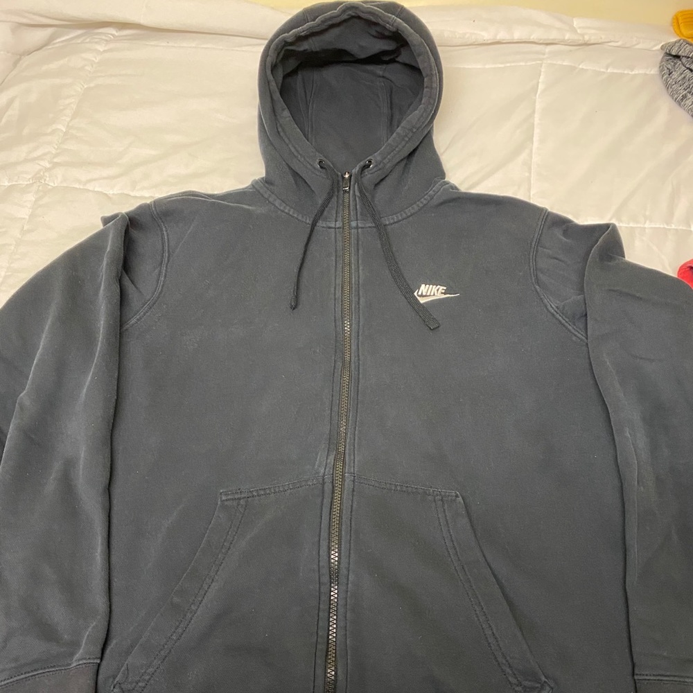 $13, Nike sweatshirt